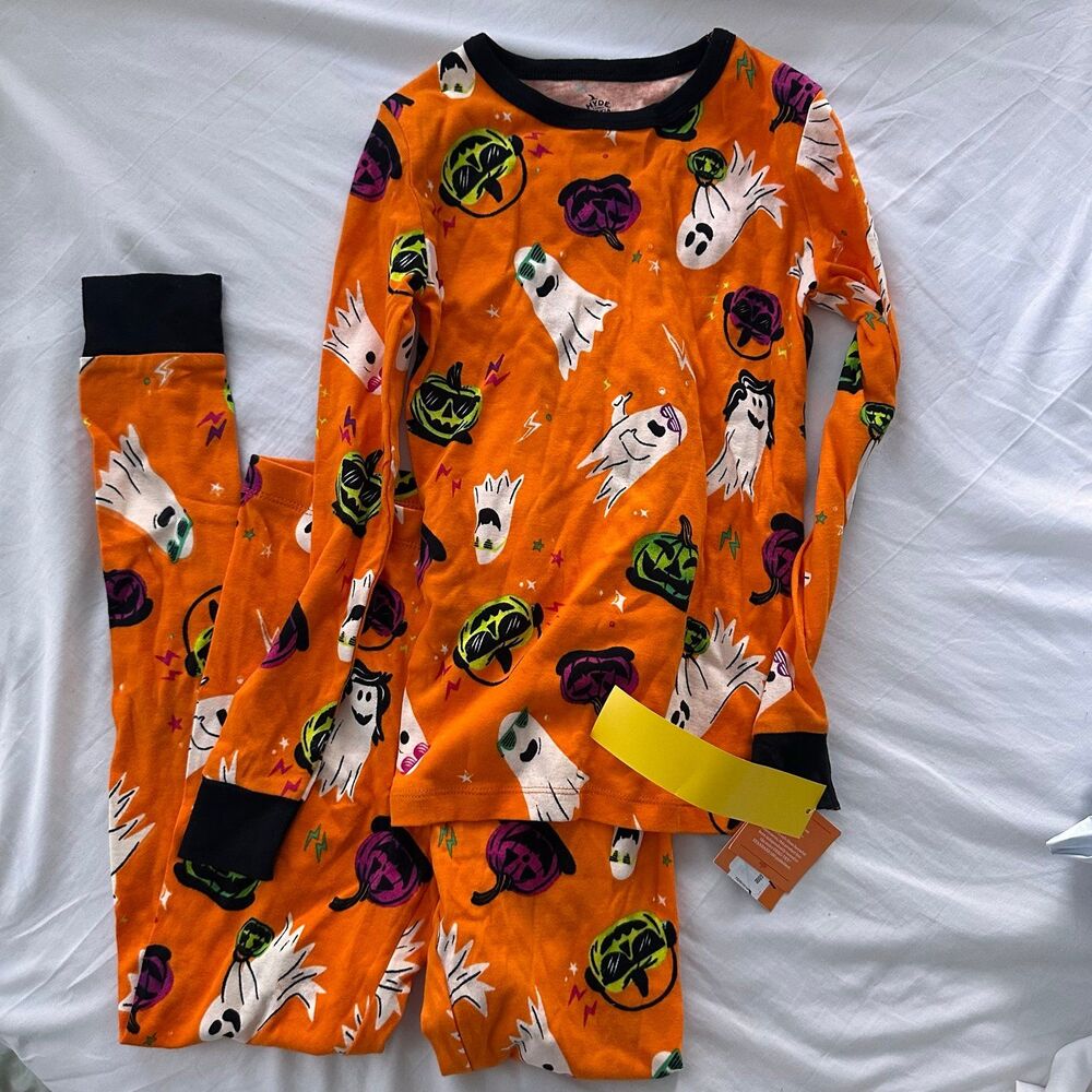 Sz 10 kids Halloween pajamas